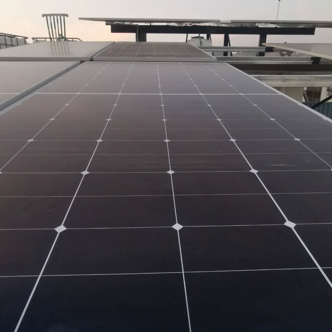 Grid-Tied Solar project in Bani Gala / Pakistan Employees Cooperative Housing Society